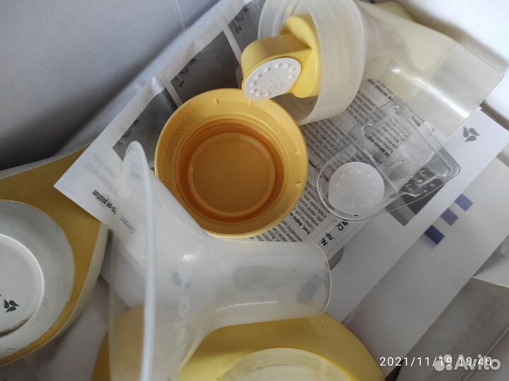 Молокоотсос medela ручной