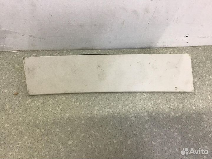 Обшивка средней стойки правая Ford Focus III 2011