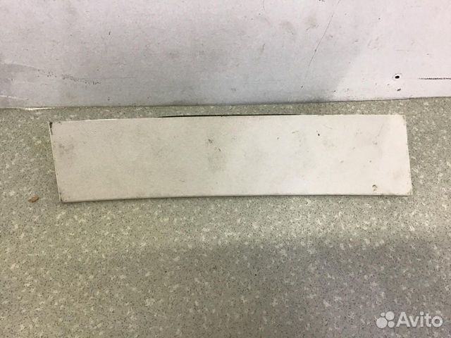 Обшивка средней стойки правая Ford Focus III 2011