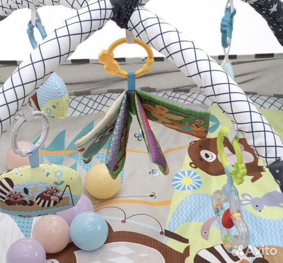 Развивающий коврик для малышей