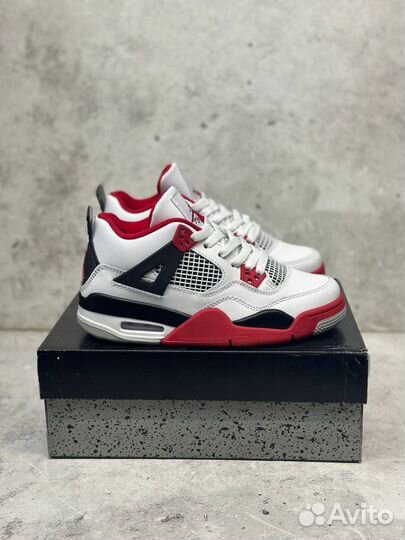 Кроссовки Nike Air Jordan 4