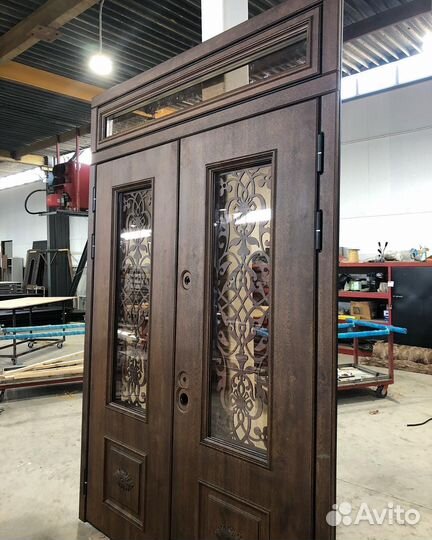 Дверь входная металлическая новая