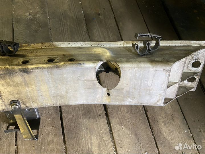 Усилитель переднего бампера w203