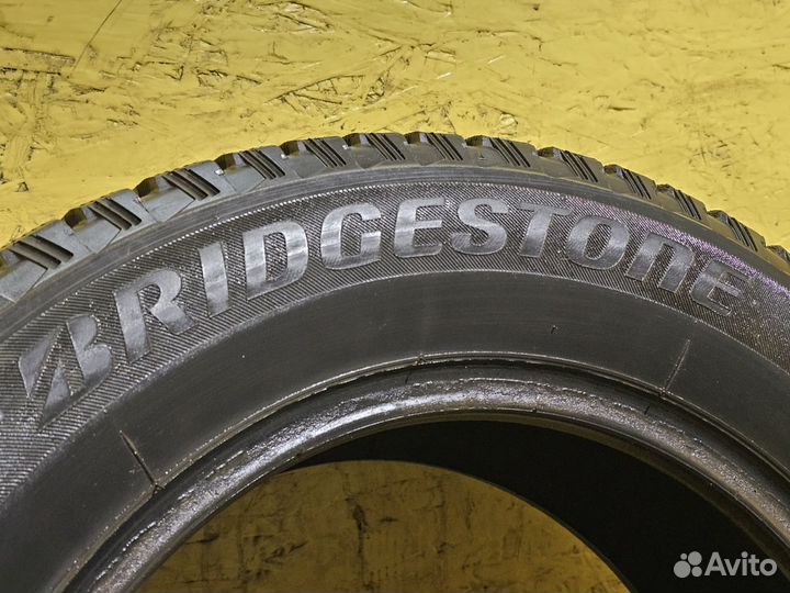 Bridgestone Blizzak Spike-01 195/65 R15 95T