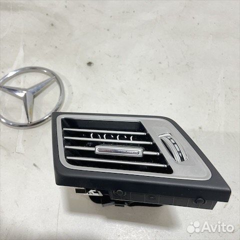 Дефлектор левый Мерседес 207 w207