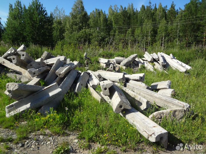 Бордюры бетонные б/у