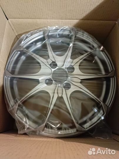 Новые диски r16. 4x100