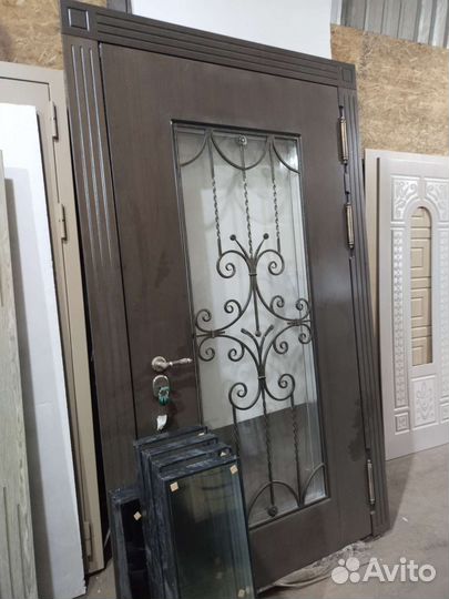 Дверь входная металлическая