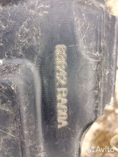 Подкрылок передний правый nissan juke F15