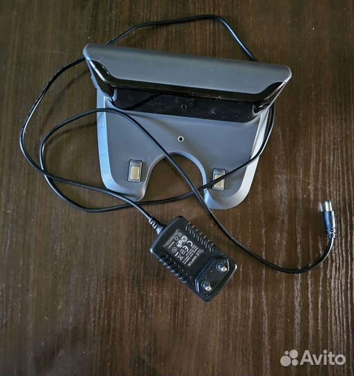 Робот пылесос моющий Clever panda i7