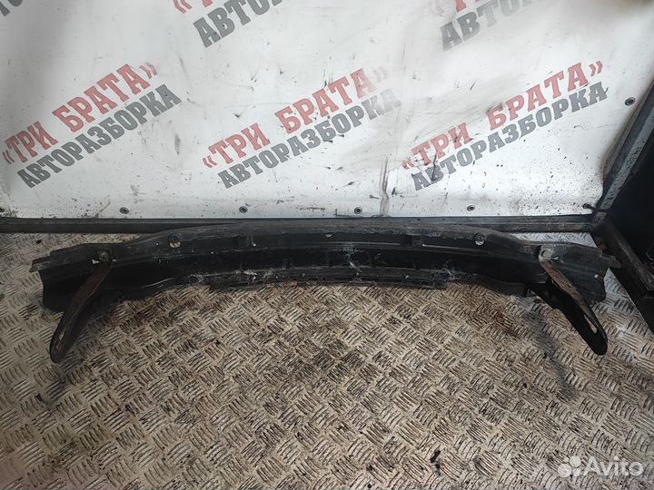 Опель Омега Брус переднего бампера