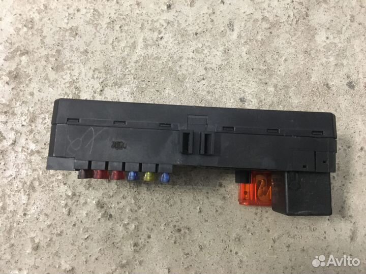 Блок предохранителей Mercedes W210 (3950)