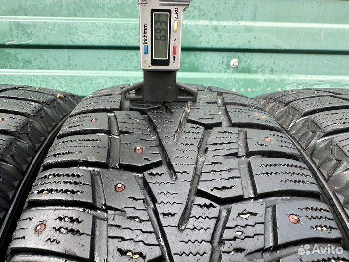 Roadstone Winguard WinSpike 215/65 R16