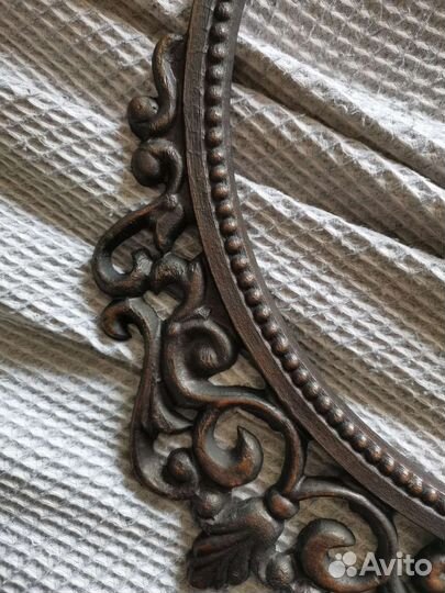 Зеркало винтажное в металлической рамке