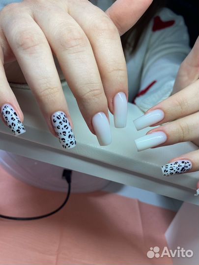 Маникюр с наращиванием