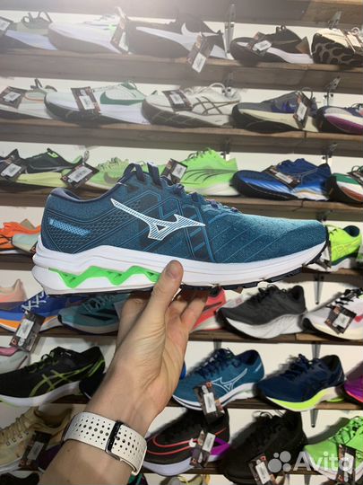 Mizuno Wave Inspire 18 син.зел