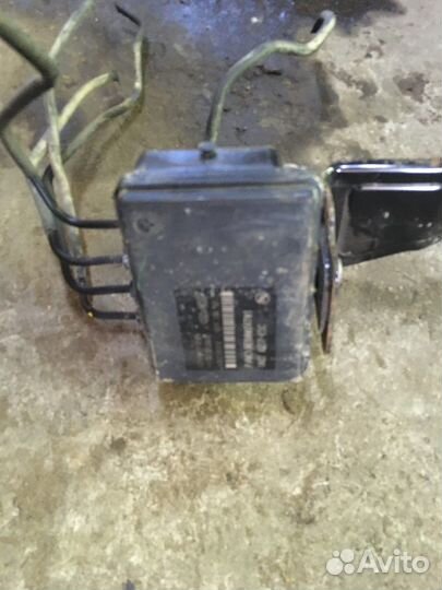 Блок ABS (насос) (Hyundai Solaris)