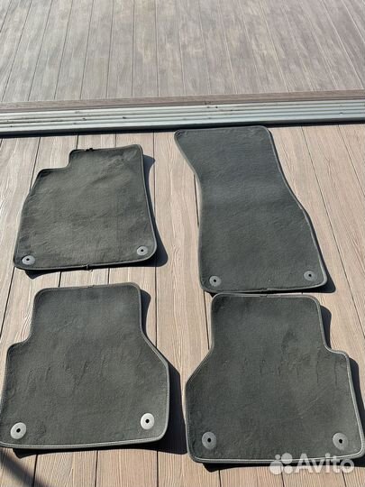 Автомобильные коврики текстильные