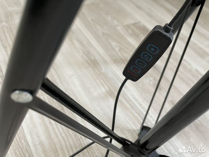 Кольцевая лампа 26 см