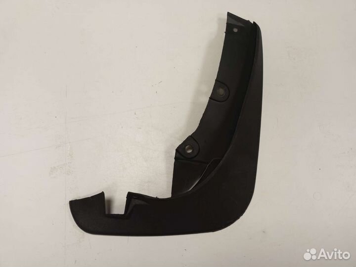 Брызговик передний правый FAW besturn B50