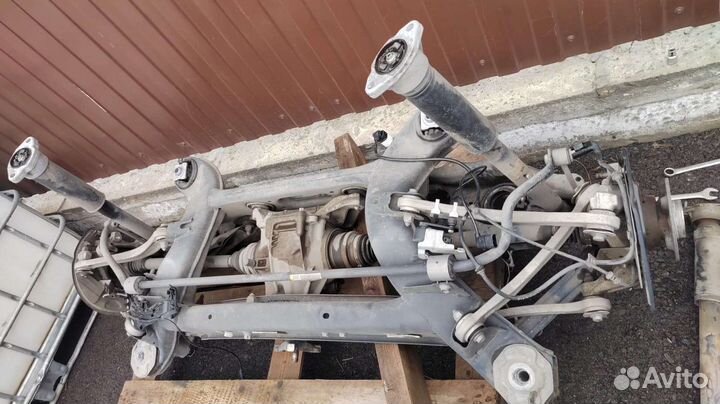 Подрамник задний mercedes w205, w213