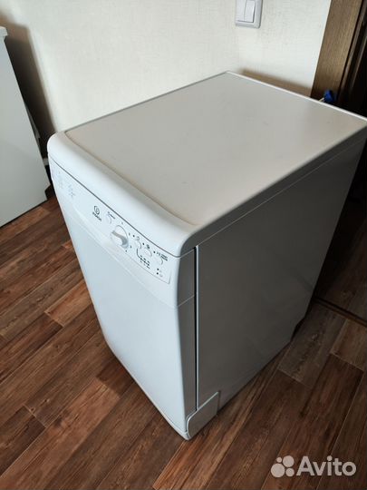 Посудомоечная машина Indesit