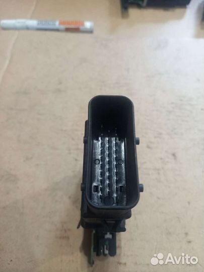 Блок управления стеклоподъемниками Пассат Б5 Левый