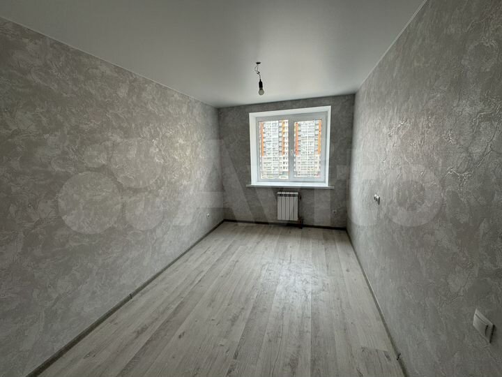 2-к. квартира, 58 м², 8/10 эт.