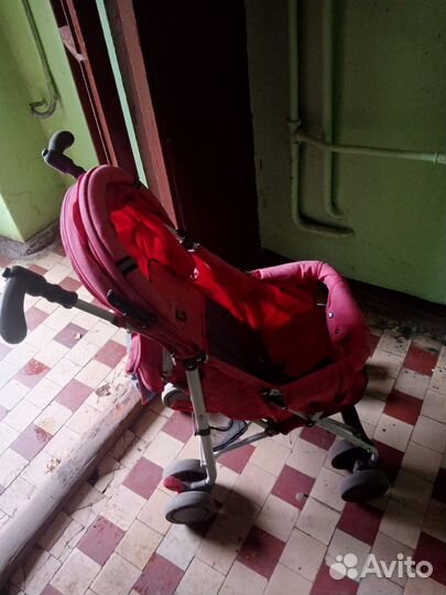Детская прогулочная коляска трость б/у