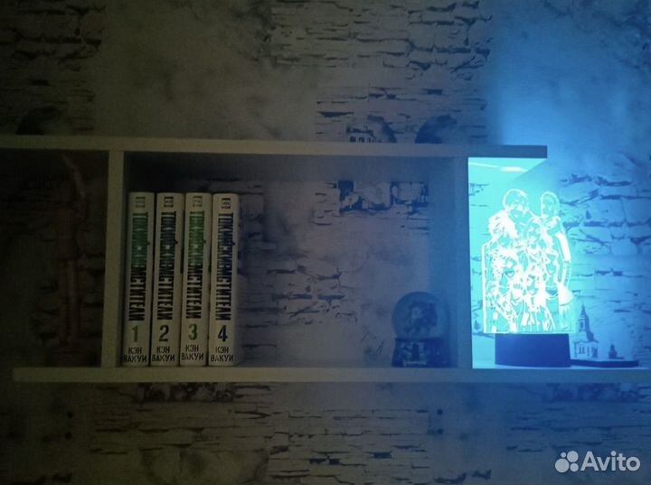 Полка настенная новая