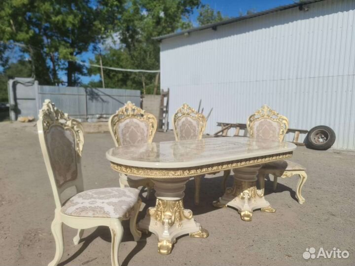 Стол 21000, стул 5800