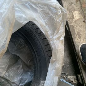 Hankook Winter I'Cept IZ2 215/50 R17