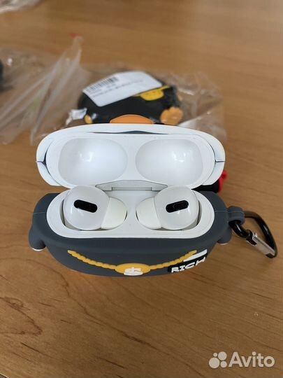 Чехол на airpods pro