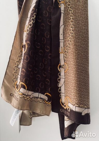 Палантин guess