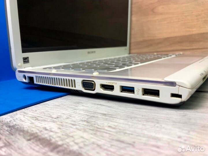 Компактные Sony на Intel/Radeon/120 GB SSD