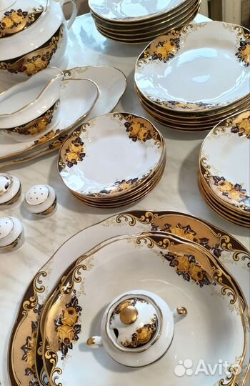 Столовый сервиз 35 предметов