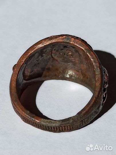 Мужской перстень