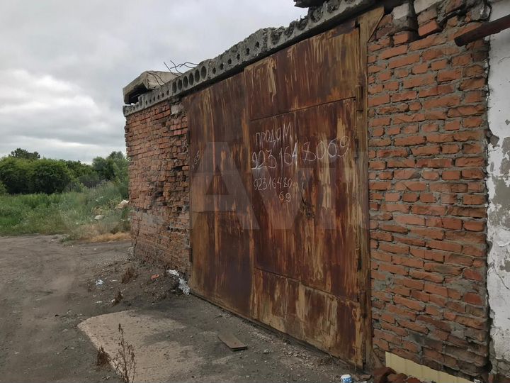 Гараж, > 30 м²