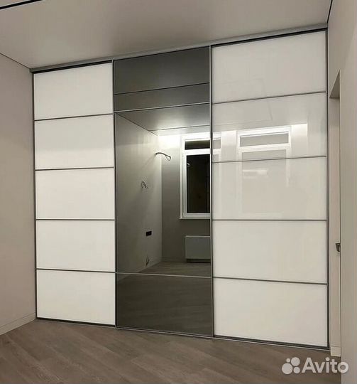 Шкаф-купе с зеркалом на заказ