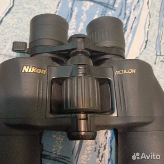 Бинокль Nikon