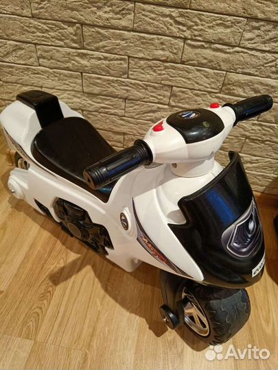 Детский мотоцикл каталка