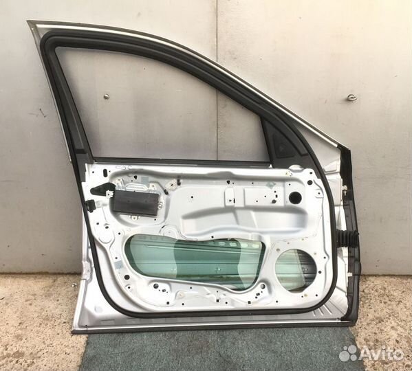 Дверь передняя левая Mercedes-Benz S-Class