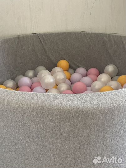 Детский сухой бассейн с шариками