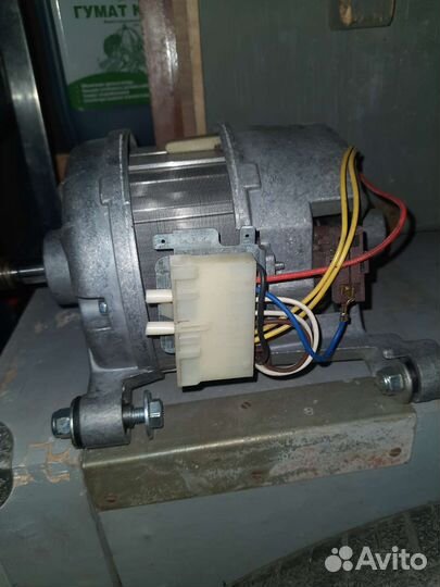 Двигатель стиральной машины Ardo A1000x