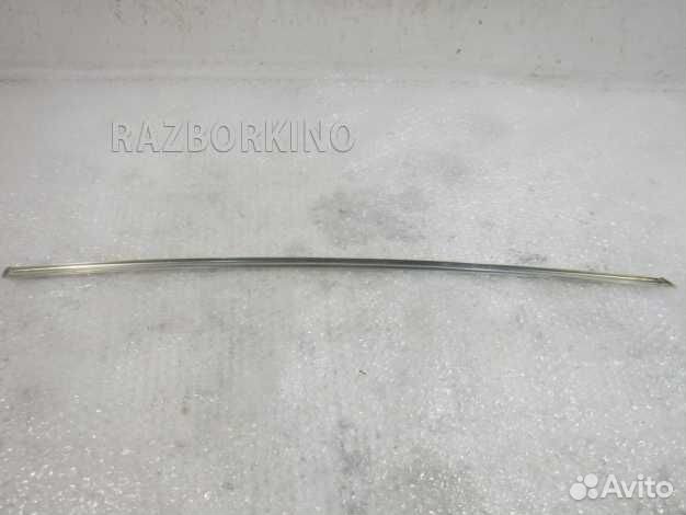 Молдинг стекла двери задней правой