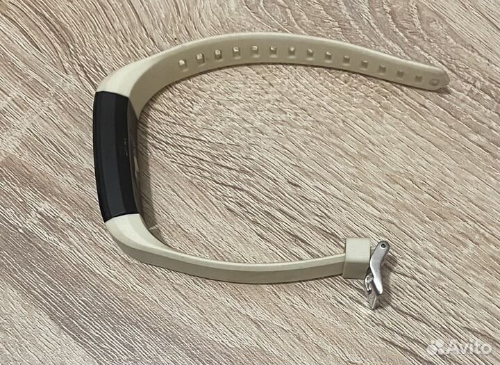 Фитнес браслет