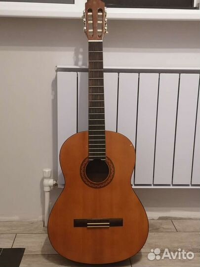 Классическая гитара yamaha C40