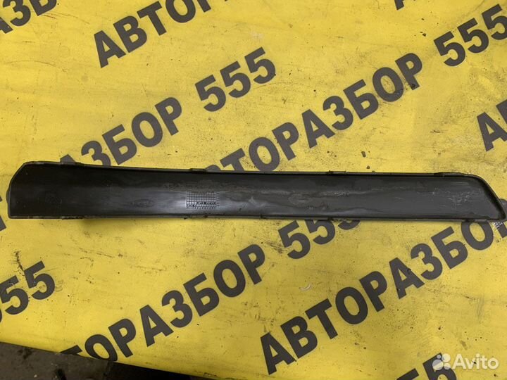 Молдинг заднего бампера левый Ford Focus 2