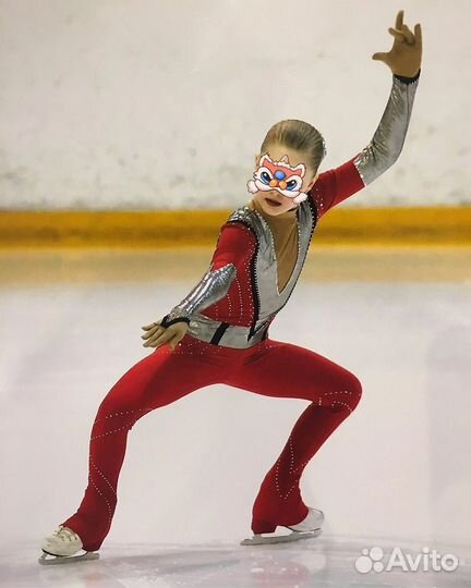 Костюм для фигурного катания