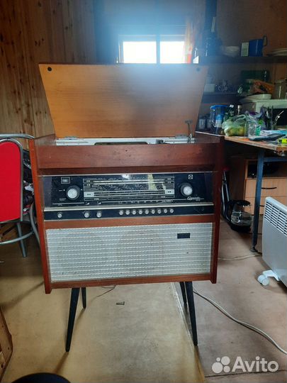 Радиола Ригонда 102